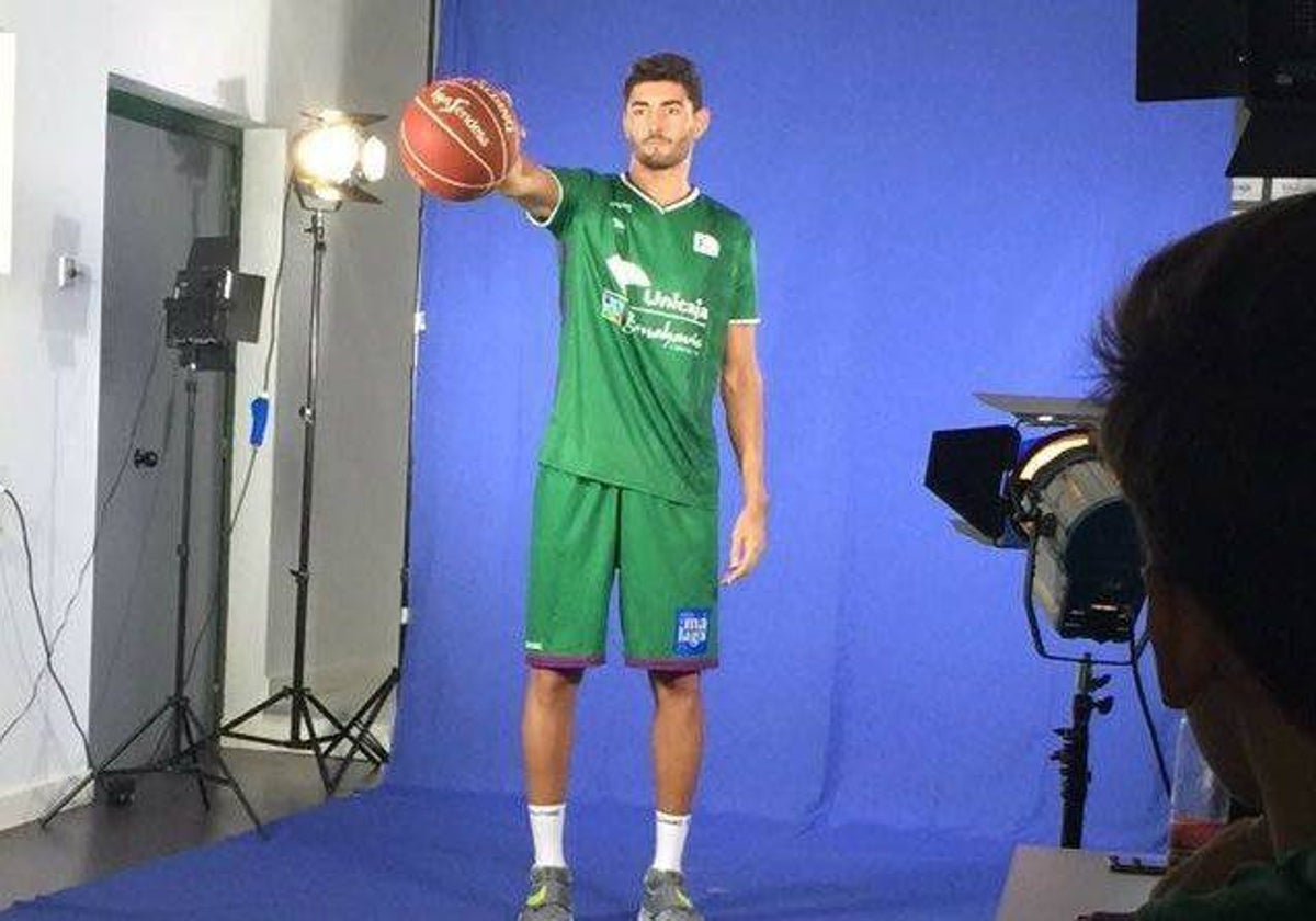 Manu Vázquez en su etapa en la cantera del Unicaja de Málaga hace algunas temporadas