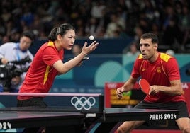 Álvaro Robles y María Xiao caen con honor en los cuartos de final en París 2024 y ya esperan su debut en individuales