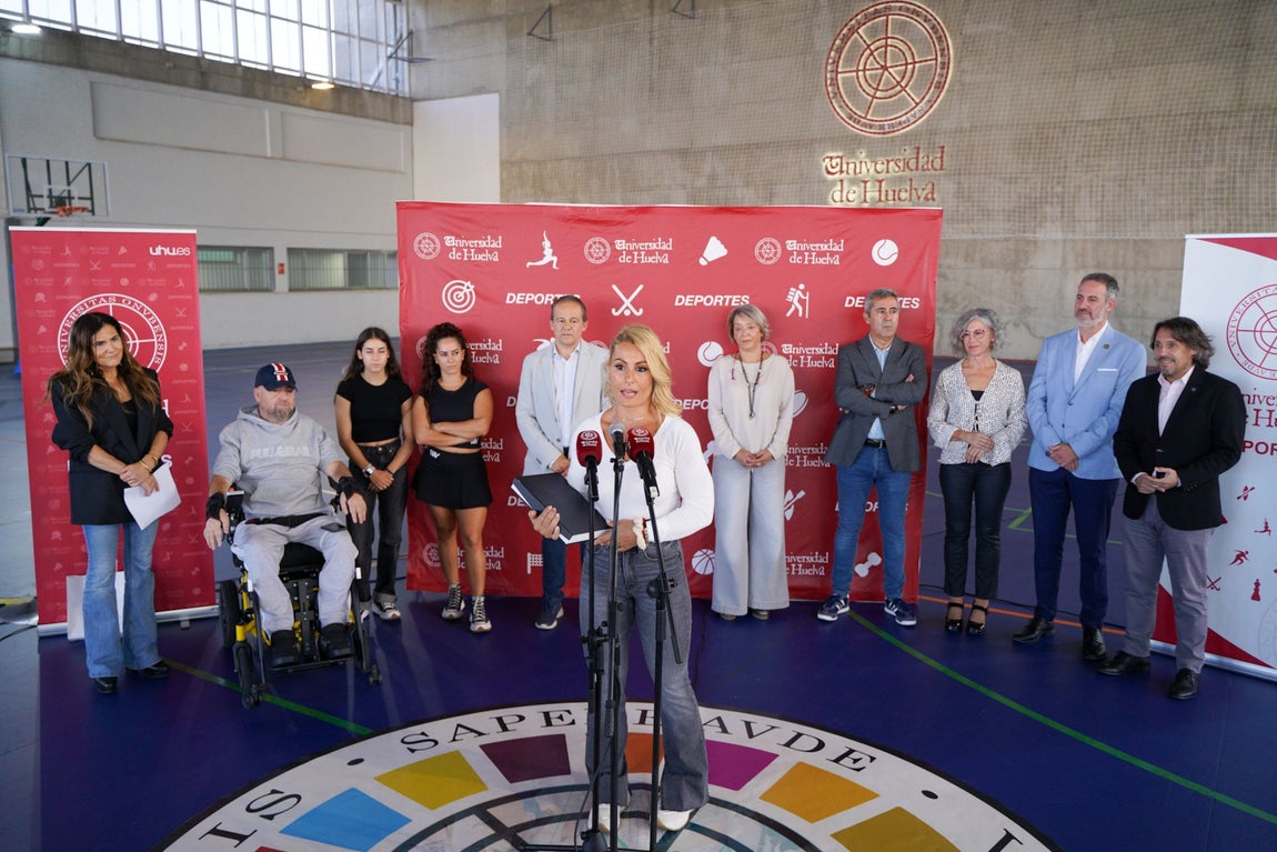 Las imágenes de la inauguración del Pabellón de Deportes &#039;Lydia Valentín&#039; en la UHU