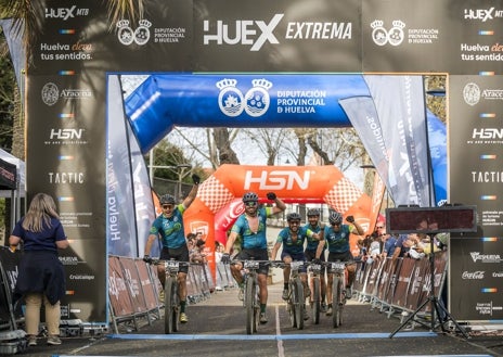 Imagen secundaria 1 - La HUEX Extrema se ha consolidado como uno de los eventos ciclistas de referencia en el calendario nacional