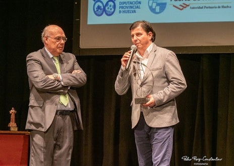 Imagen secundaria 1 - Carolina Marín, Premio a la Excelencia Deportiva: «Es un placer y un honor, me siento feliz de estar en casa»