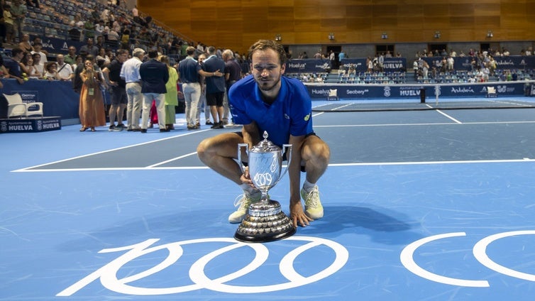 Copa del Rey de Tenis de Huelva: Daniil Medvedev conquista ante Alejandro Davidovich la edición número 100