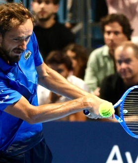Imagen secundaria 2 - Copa del Rey de Tenis de Huelva: Daniil Medvedev conquista ante Alejandro Davidovich la edición número 100