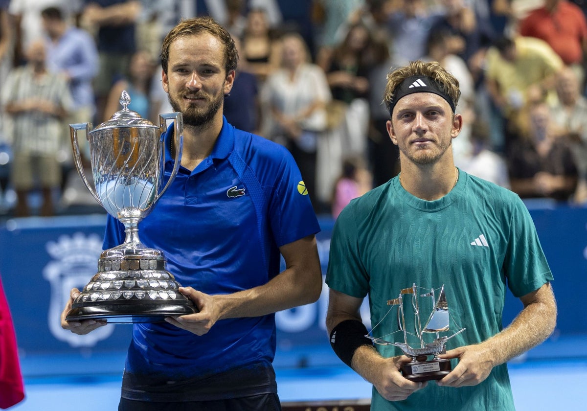 Daniil Medvedev y Alejandro Davidovich, campeón y subcampeón de la edición número 100 de la Copa del Rey de Tenis