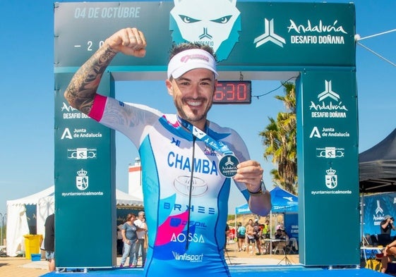 Juan Bautista Castilla 'Chamba', tras cruzar la línea de meta en el Desafío Doñana