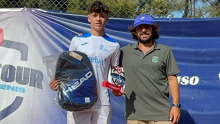 Un momento de la entrega de premios