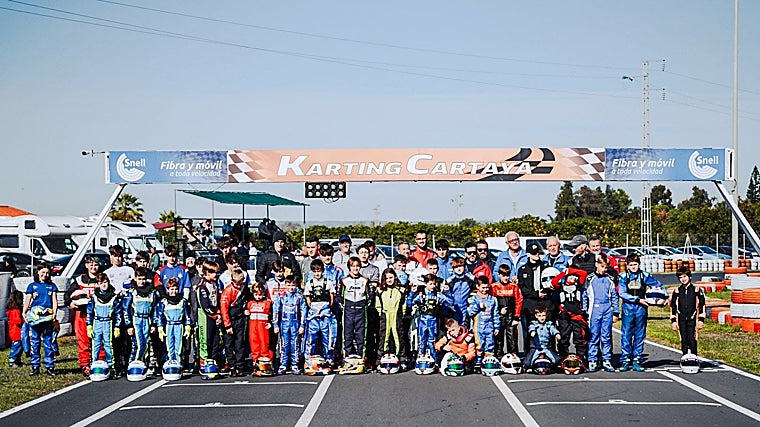 Los participantes en la cita celebrada en el Karting de Cartaya el pasado fin de semana