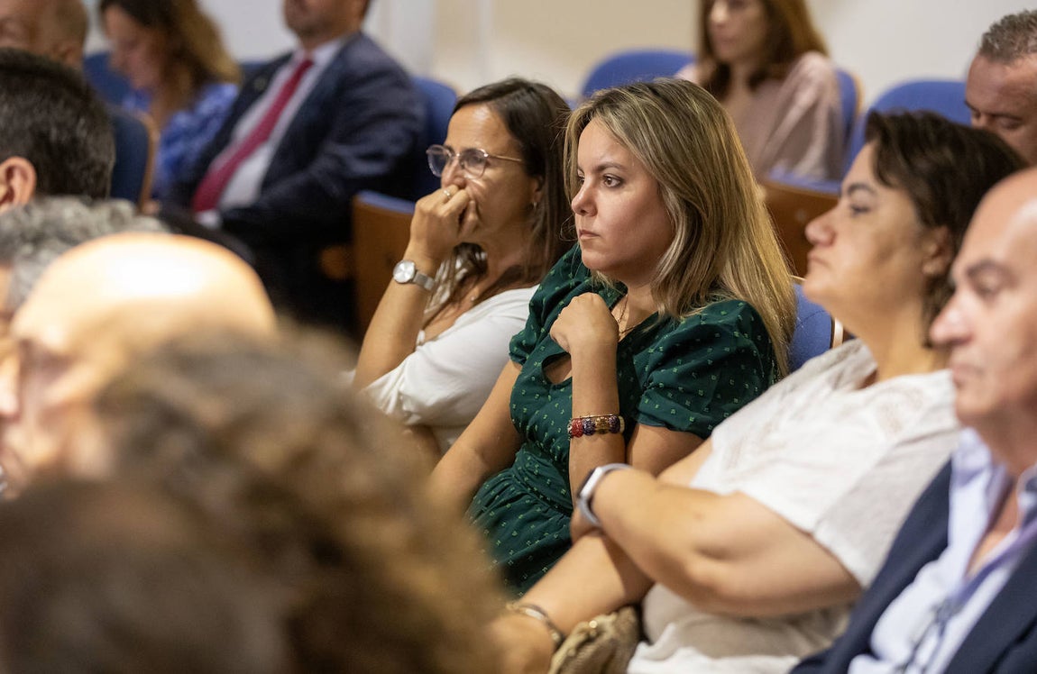 Público asistente a la mesa redonda