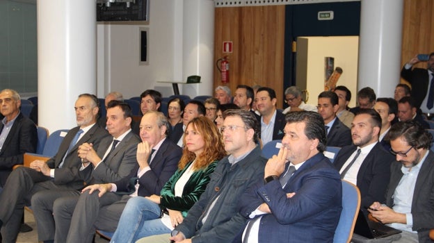 'La Mirada Económica de Huelva' contó con la asistencia de un buen número de personalidades