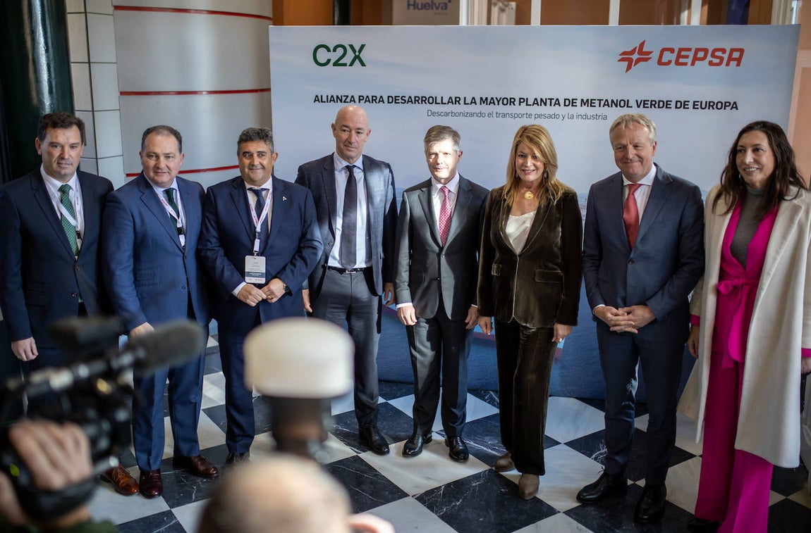 La presentación de la planta de metanol verde en Huelva, en imágenes