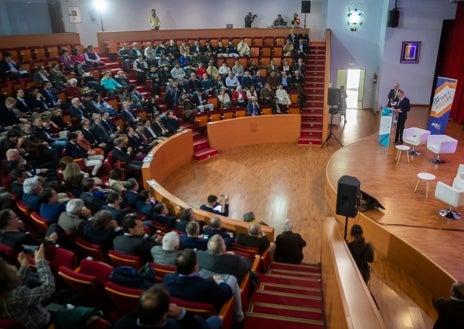 Imagen secundaria 1 - Aiqbe resalta el papel de la industria «como palanca de desarrollo de futuro de Huelva»