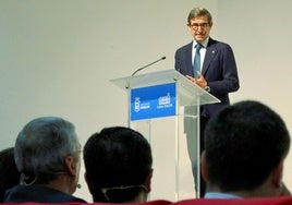 La Junta pide una mayor implicación de Madrid y Bruselas para impulsar la nueva industria sostenible