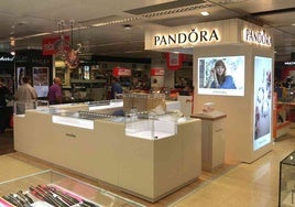 Pandora busca vendedor para trabajar en la joyería de El Corte Inglés de Huelva