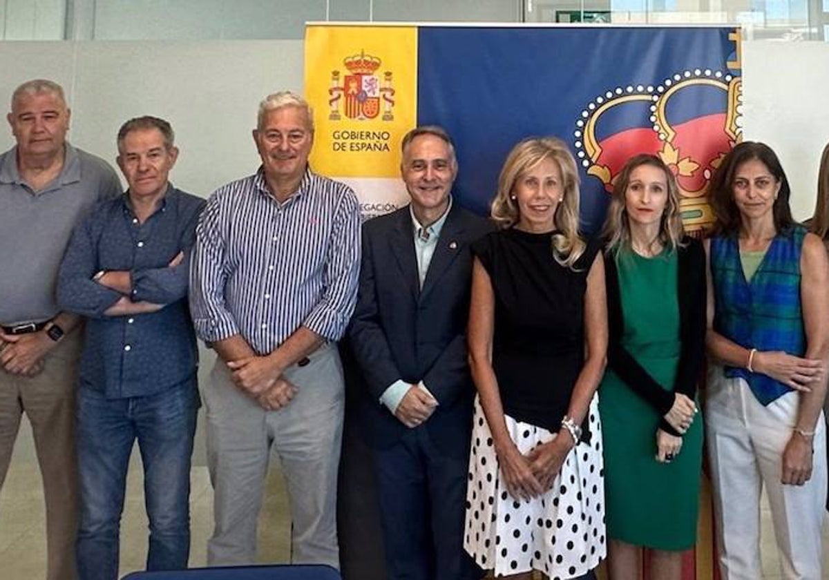 Algunos de los participantes en la reunión celebrada