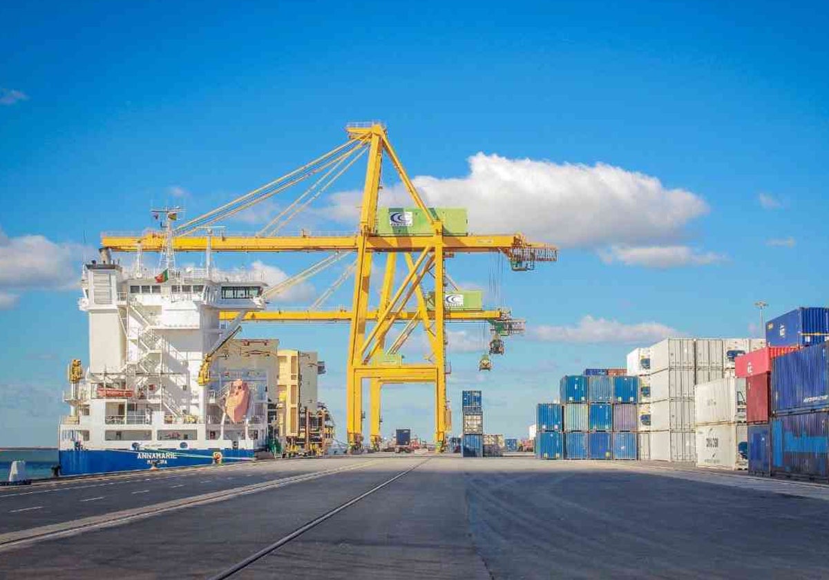 Muelle Sur del puerto de Huelva.