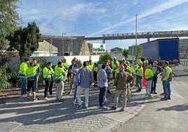 Trabajadores de Fertiberia afrontan con movilizaciones el inicio de la negociación por el cierre de la planta de Huelva