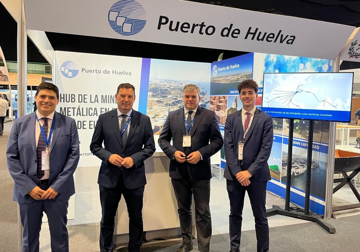 El stand del Puerto de Huelva en el Salón Internacional de la Minería en Sevilla