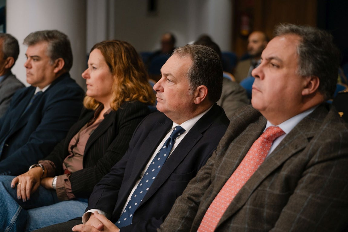 El coloquio &#039;Huelva ante la oportunidad de liderar el turismo sostenible&#039;, en imágenes