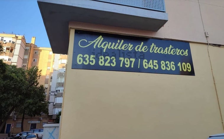 Imagen principal - Trasteros en alquiler, una nueva vida para los locales vacíos del centro de Huelva