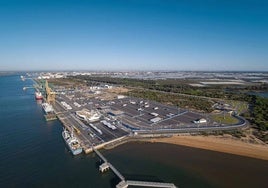 El Gobierno prevé destinar al Puerto de Huelva más de 400 millones de euros en los próximos cinco años