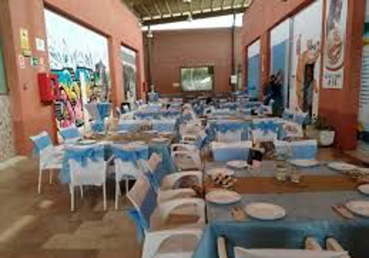 El interior del local 'Tooo Marisco El Pelotazo' en Punta Umbría