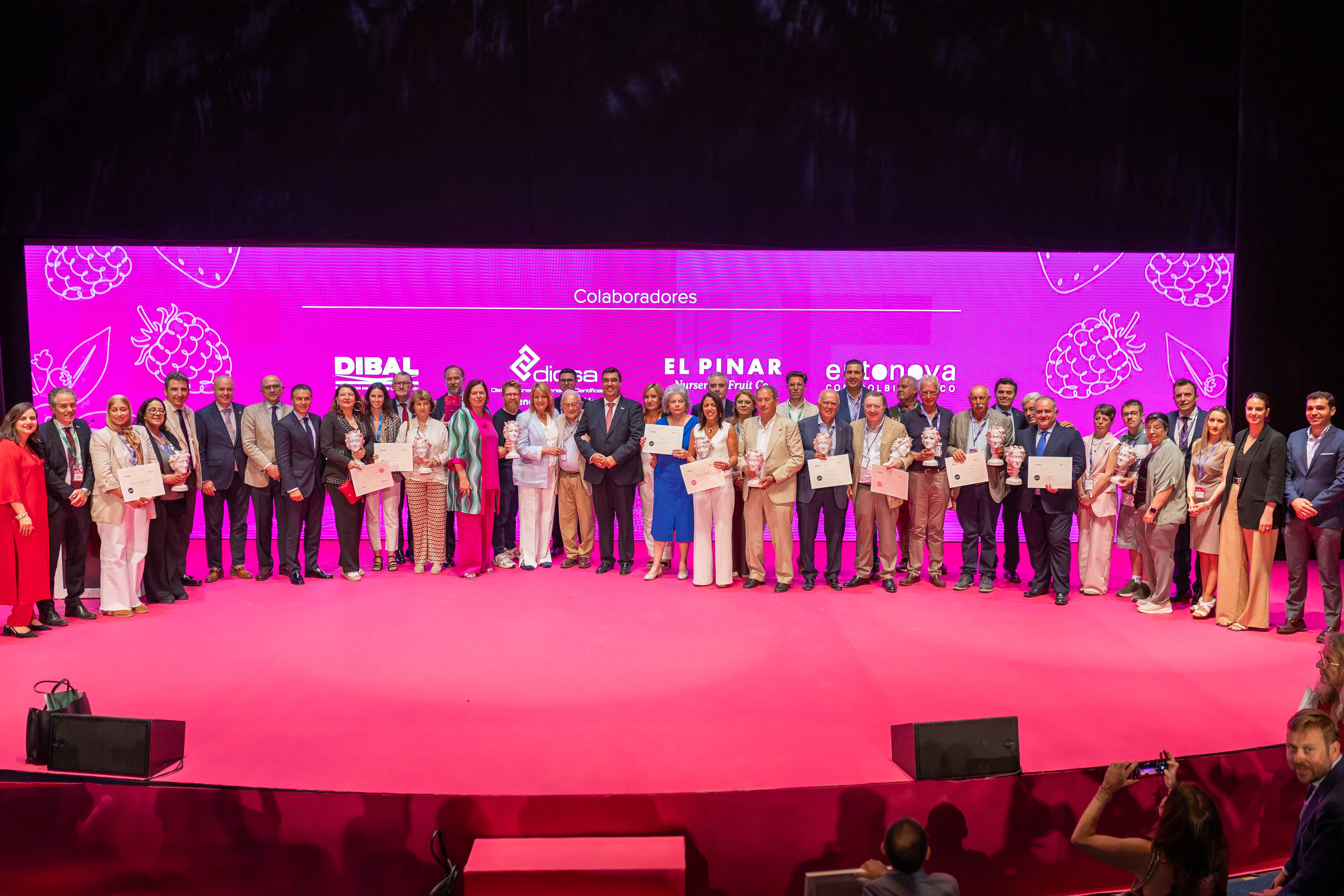 El arranque del X Congreso Internacional de Frutos Rojos de Huelva, en imágenes