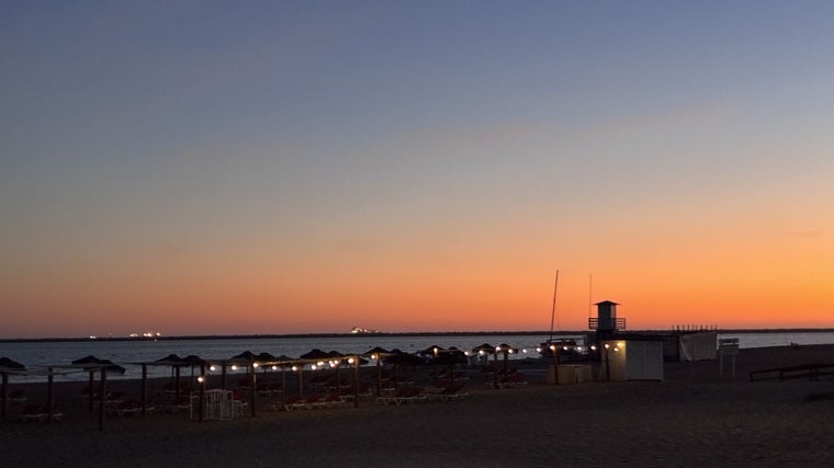 Atardecer en la playa de Mazagón