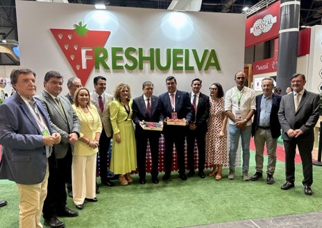 Imagen secundaria 1 - El sector de la fresa de Huelva urge a Gobierno y Junta a firmar el acuerdo para terminar la presa de Alcolea