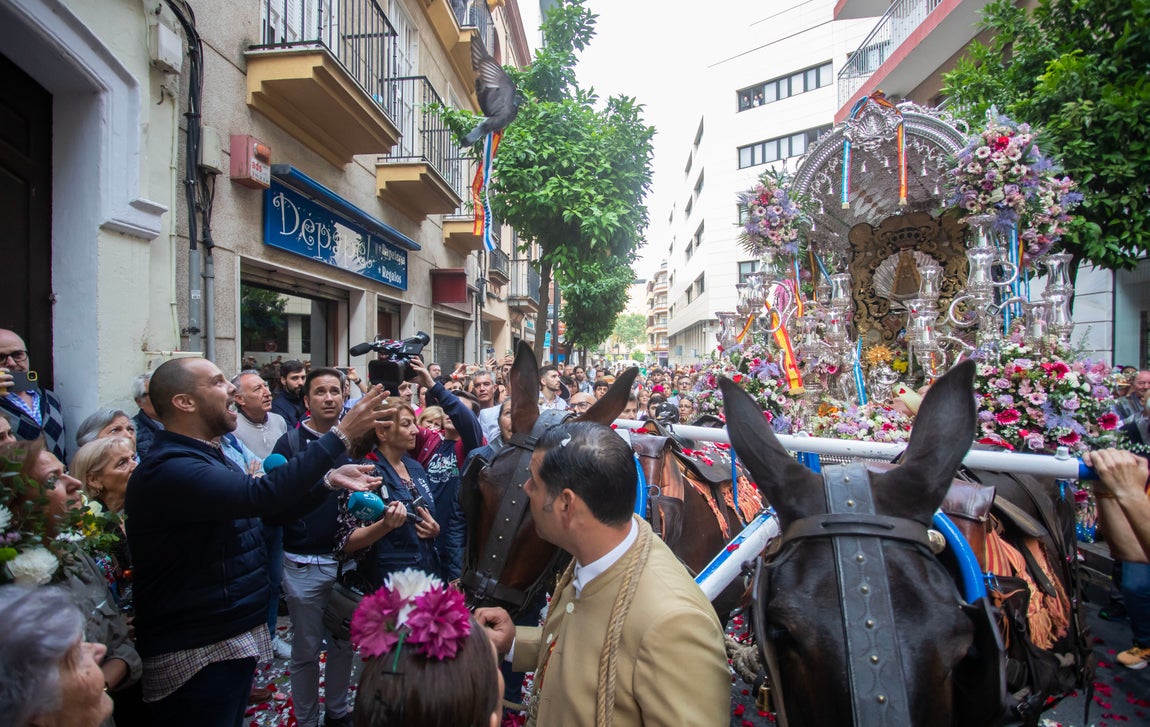 Galería de imágenes: Emigrantes va ya al encuentro de la Virgen del Rocío