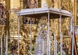 Imagen de la Virgen del Rocío en su santuario durante la romería del 2023