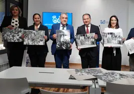 La presentación de la colección de fotografías antiguas de la romería del Rocío en la Diputación