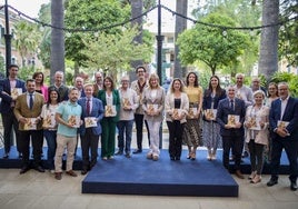 El Ayuntamiento presenta la primera guía turística del camino del Rocío de Huelva