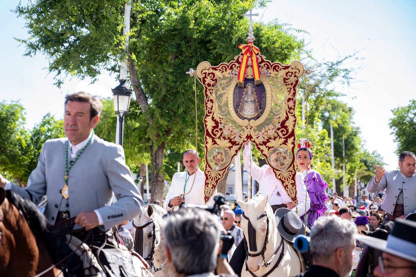 Salida de la Hermandad Matriz de Almonte 2024, en imágenes