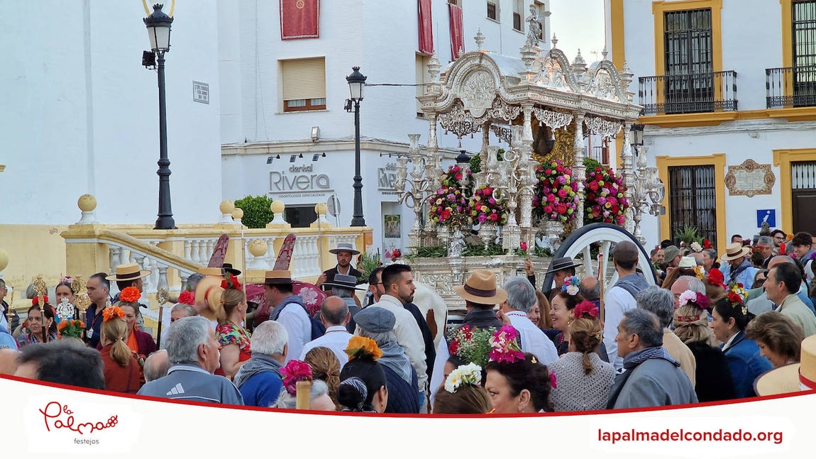 La salida de la hermandad del Rocío de La Palma, en imágenes