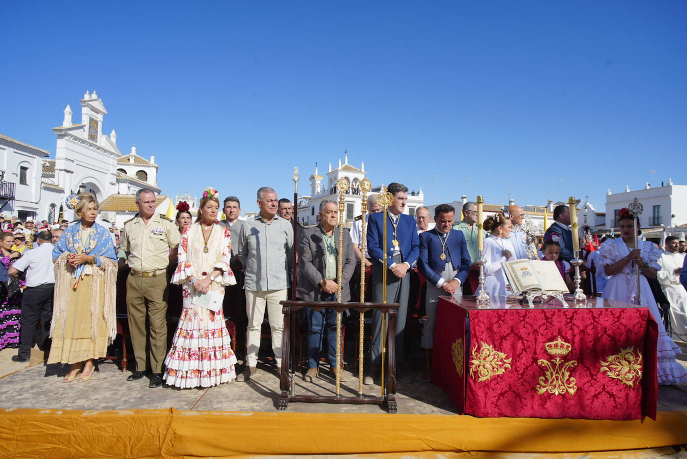 La misa pontifical del Rocío 2024, en imágenes