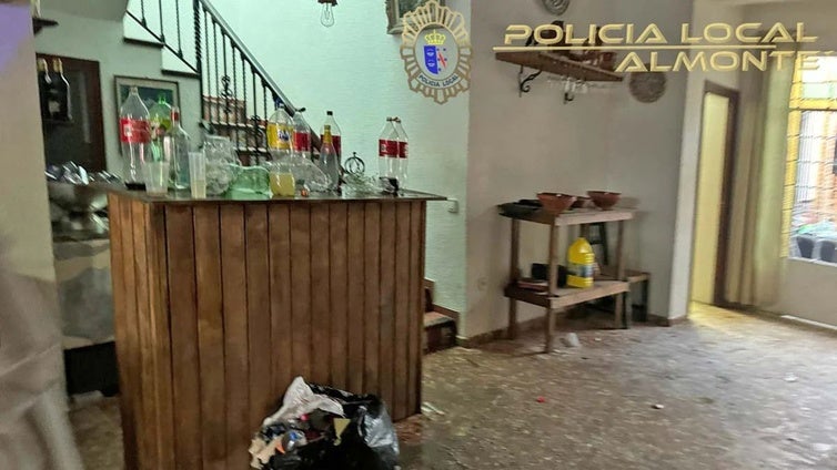 Polémica con las casas discoteca de El Rocío: «Los vecinos estamos muy quemados y sobre todo le tenemos pánico a la Nochevieja»