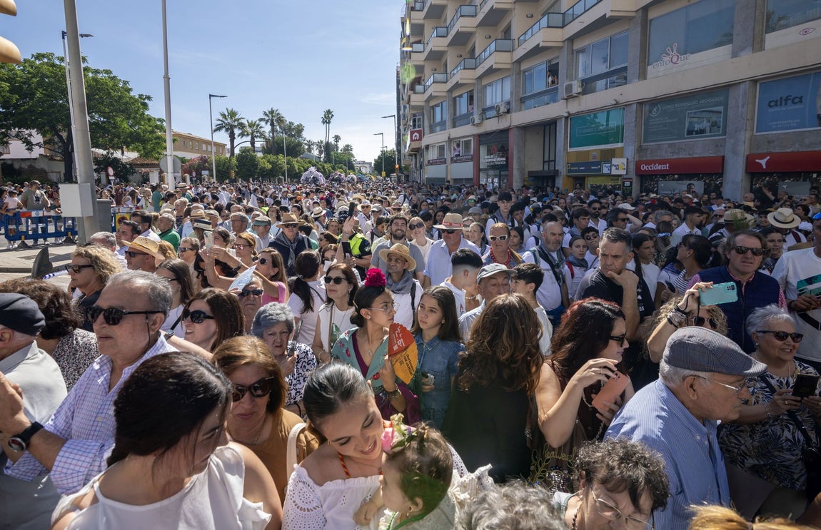 Huelva en pie para despedir a sus peregrinos