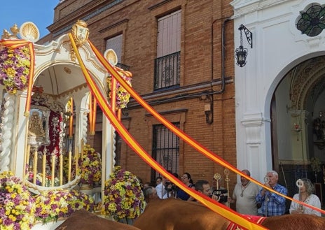 Imagen secundaria 1 - Inicio de los caminos de La Palma del Condado -arriba-; Villalba del Alcor -abajo izquierda-; o Niebla -abajo derecha-.
