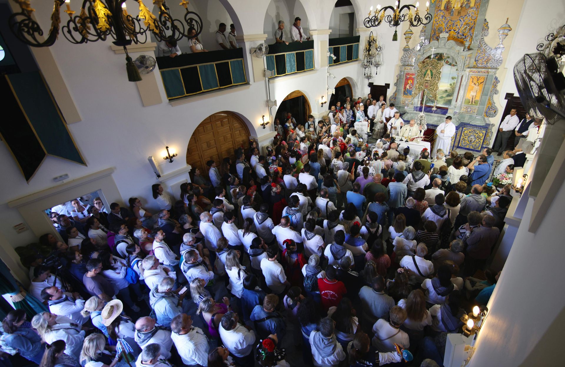 Huelva en pie para despedir a sus peregrinos