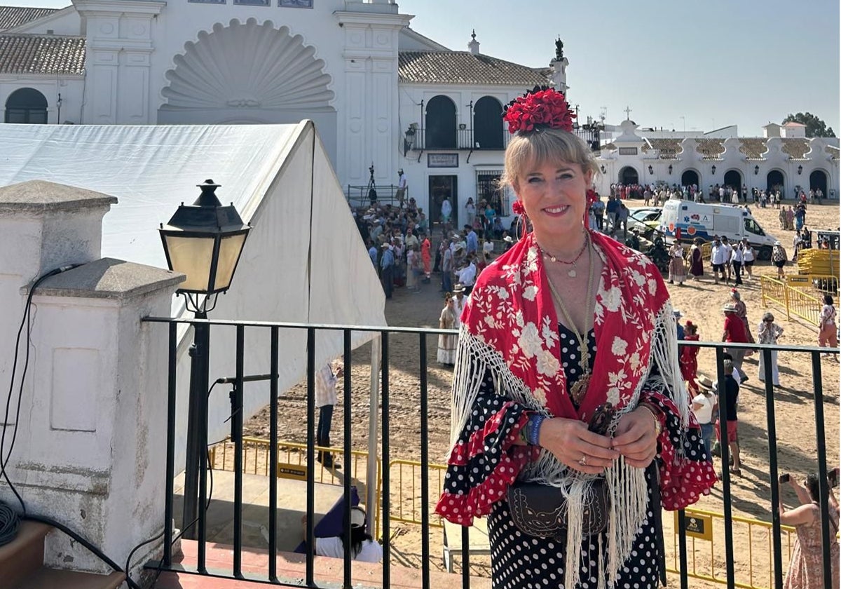 La hermana mayor de la Hermandad del Rocío de Bruselas, Catalina de Miguel, este sábado en la aldea