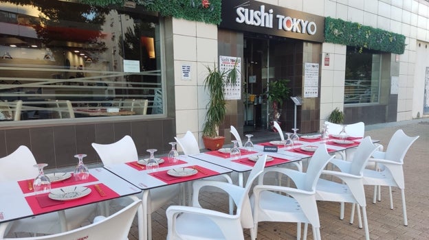 Terraza de Sushi Tokio, en el barrio de Pescadería