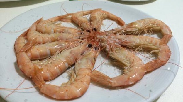 Dónde comer las mejores gambas de Huelva en la capital