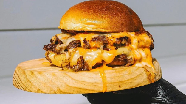 El nuevo local Muxo Smash Burger traerá las hamburguesas de moda a la Gran Vía de Huelva