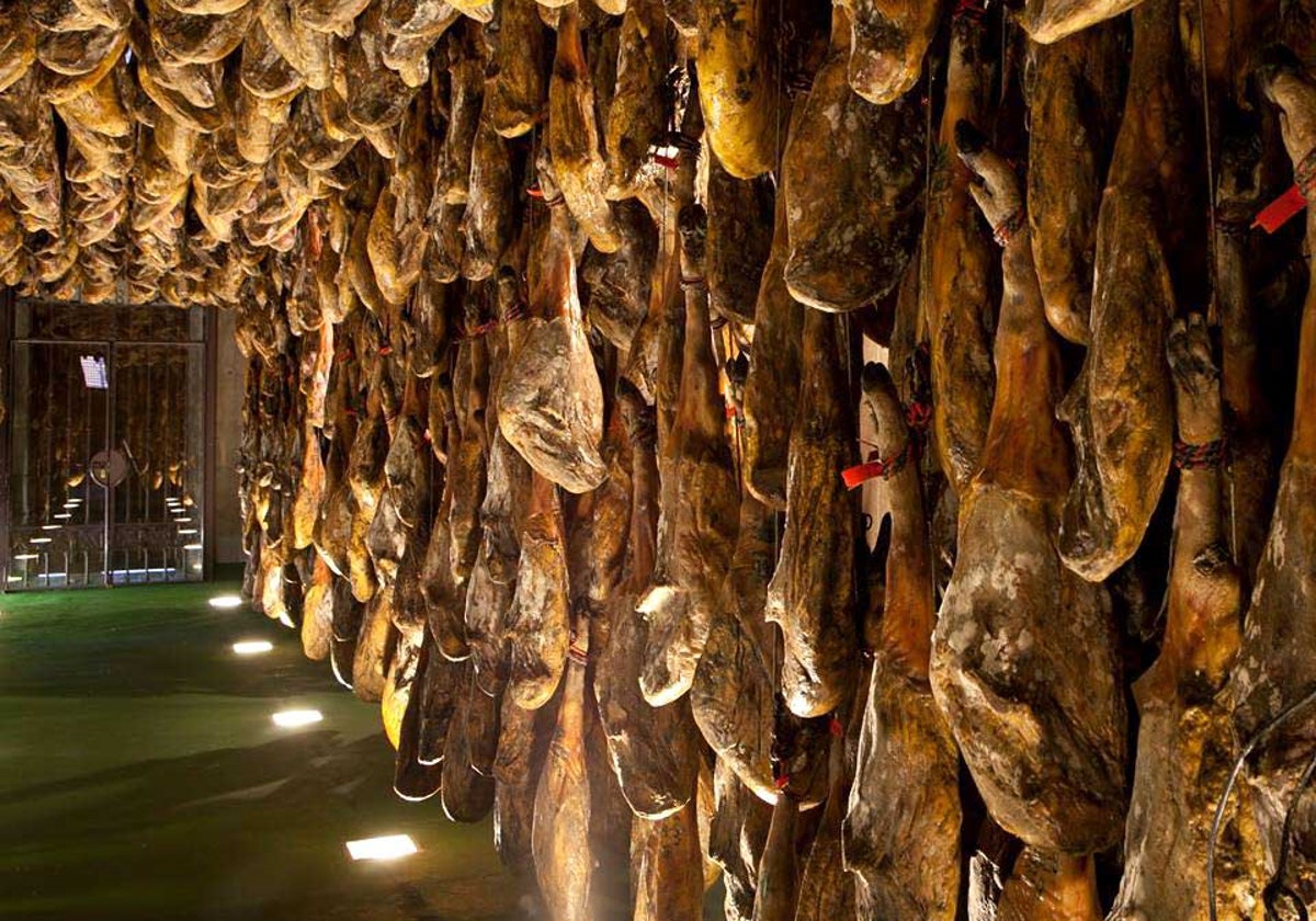 Una bodega secadero de Jabugo