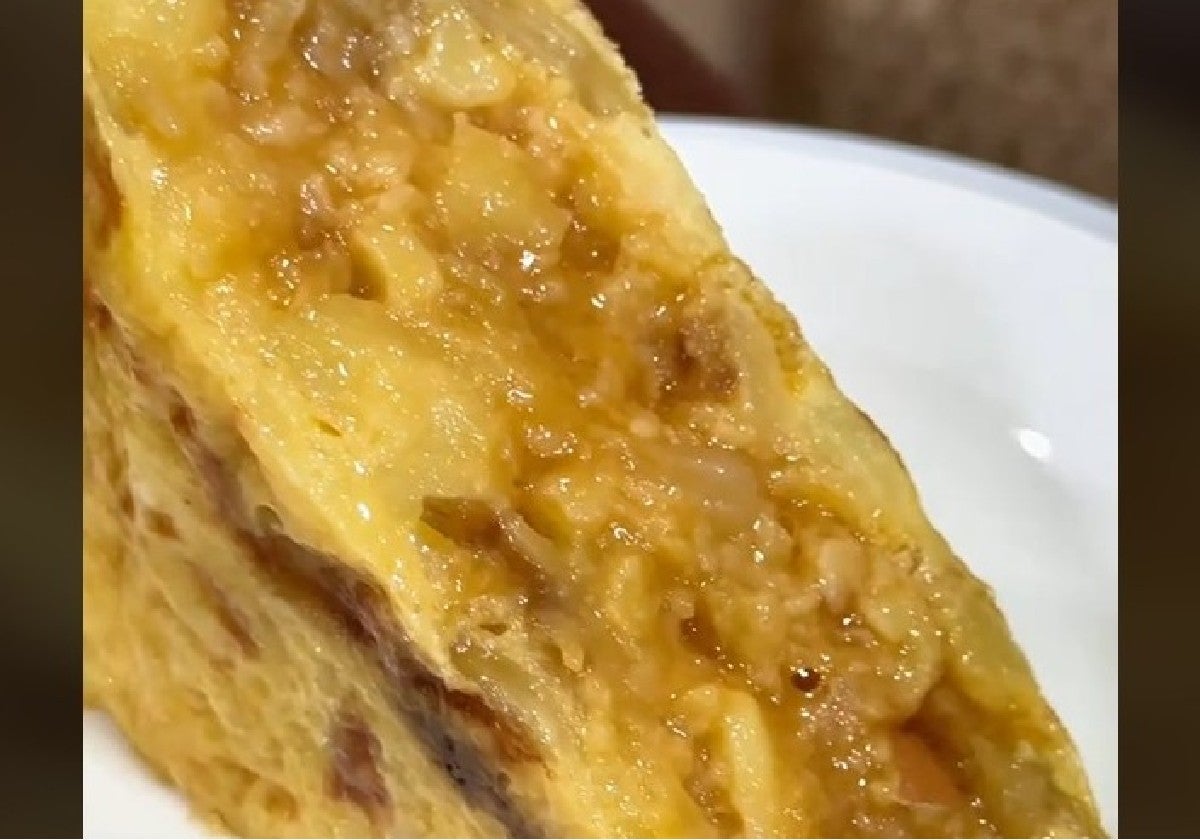 Tortilla de patata recién hecha