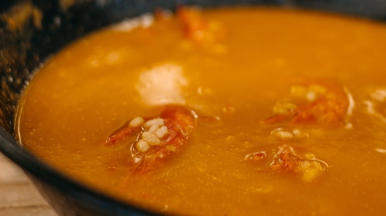 Cazuela con arroz a la marinera del Chiringuito de Antonio, en Punta del Moral