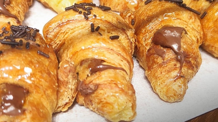 Cruasanes de chocolate de la Cafetería Núñez