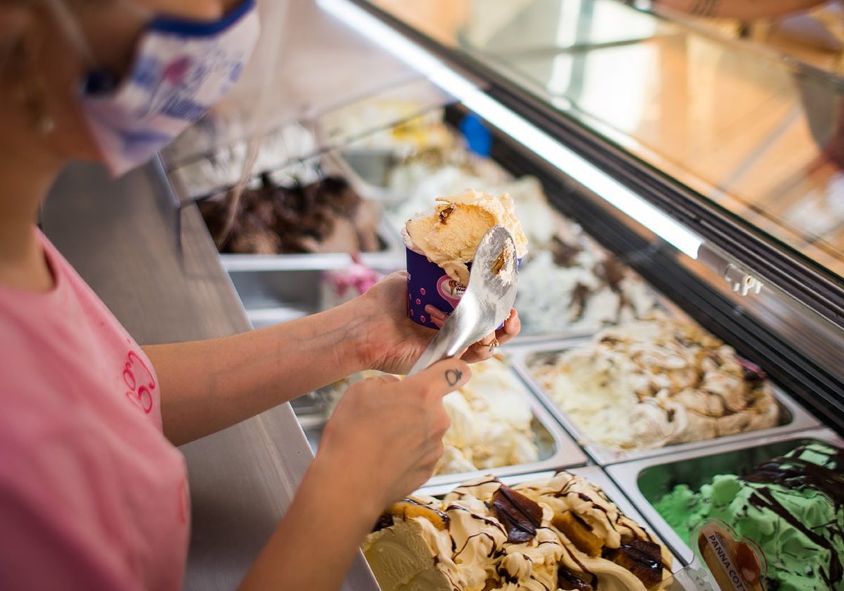 Esta es la heladería de Punta Umbría que está en el ranking de las mejores de España y prepara helados artesanos