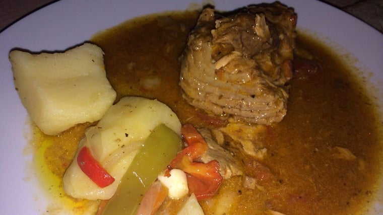 Morrillo de atún al horno servido en el Restaurante Casa Luciano, en Ayamonte