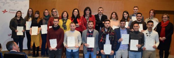 La UHU y Cepsa entregan distinciones de 'Alumno 10C'